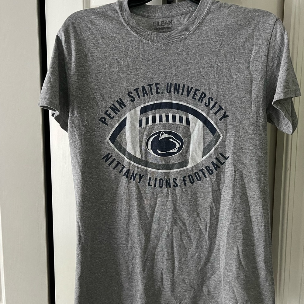 Penn state football t shirt💙🤍💙
